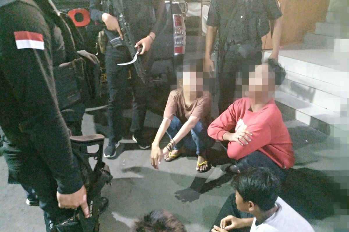 Polisi ringkus empat pemuda pelaku pemalakan di Pasar Tomang