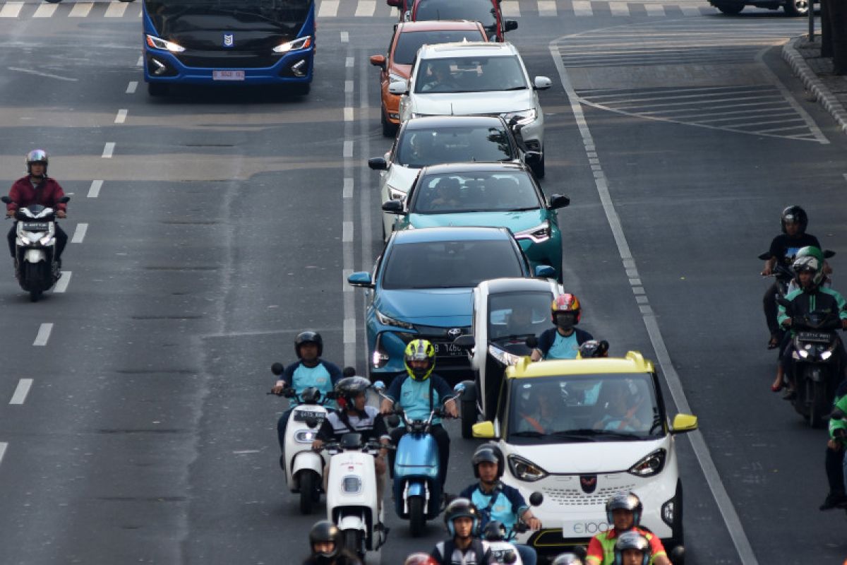 Kendaraan listrik diberi insentif, diharapkan jumlahnya meningkat