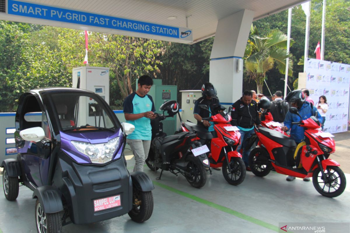 DEN urges offices to furnish electric vehicle charging stations