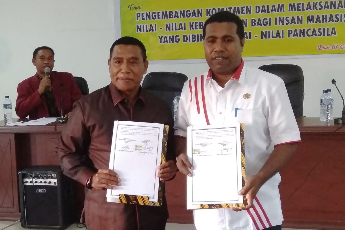 Pemkab Biak-STIH kerja sama penyuluhan hukum kepada masyarakat kampung