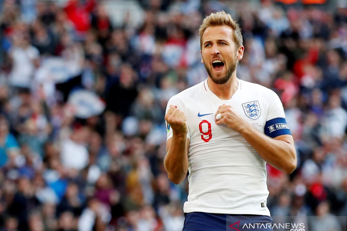Inggris kalahkan Bulgaria, Kane sumbang tiga gol