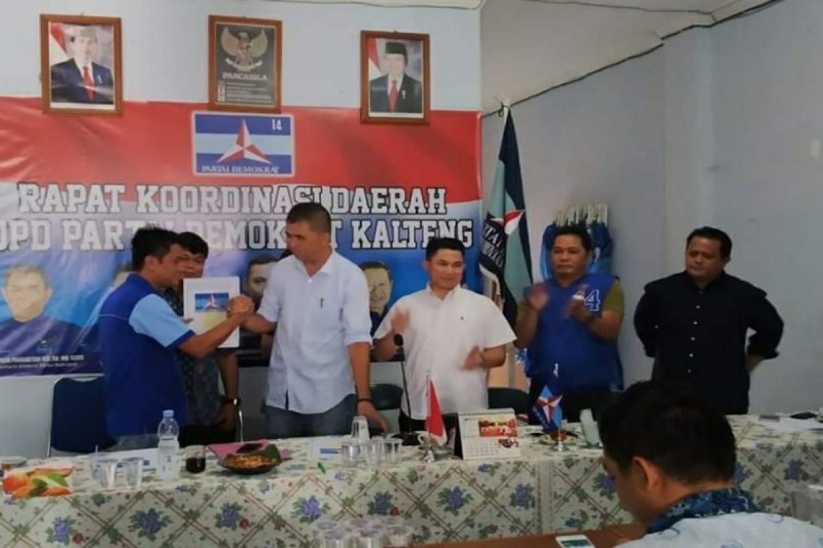 Depe jabat Wakil Ketua DPRD Bartim