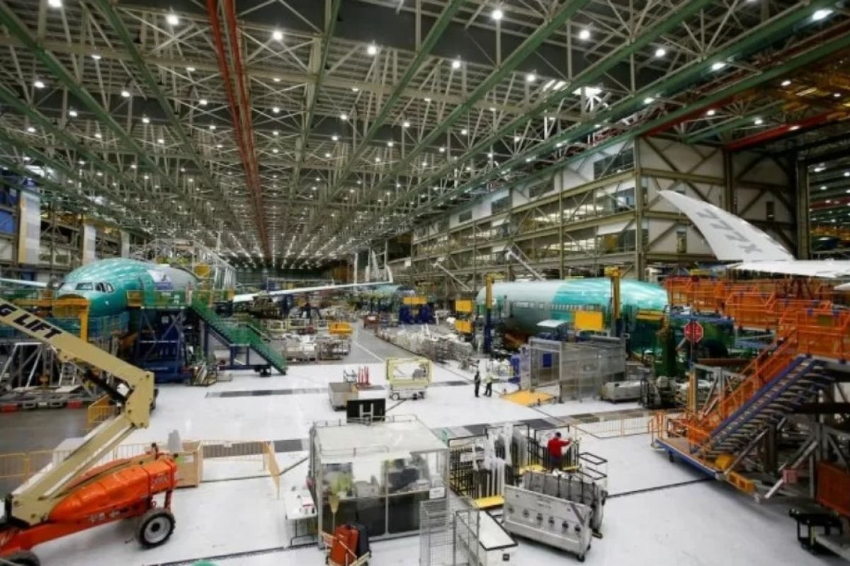 Boeing tunda uji muatan untuk pesawat 777X baru