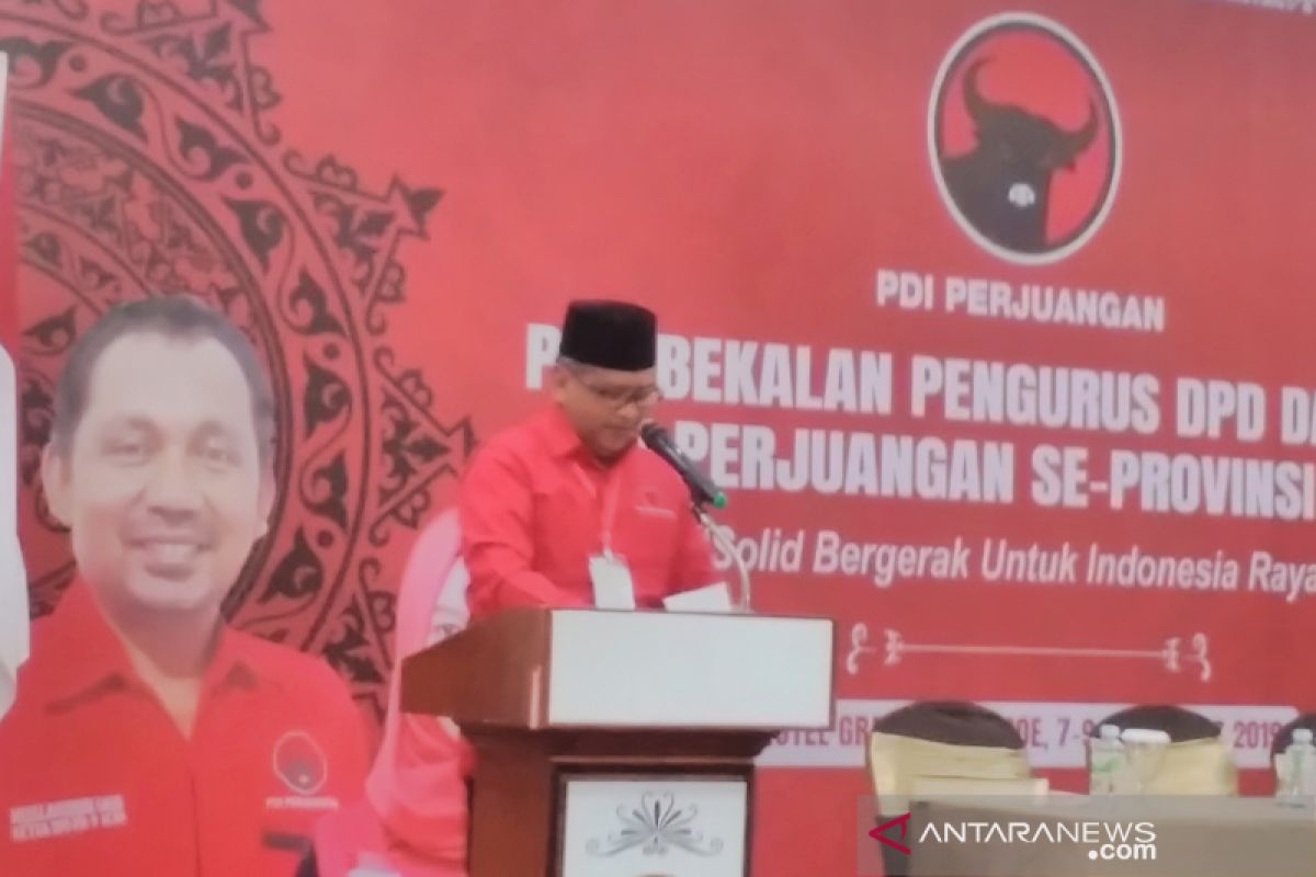 Sekjen PDIP ajak kader bangun partai bersama rakyat