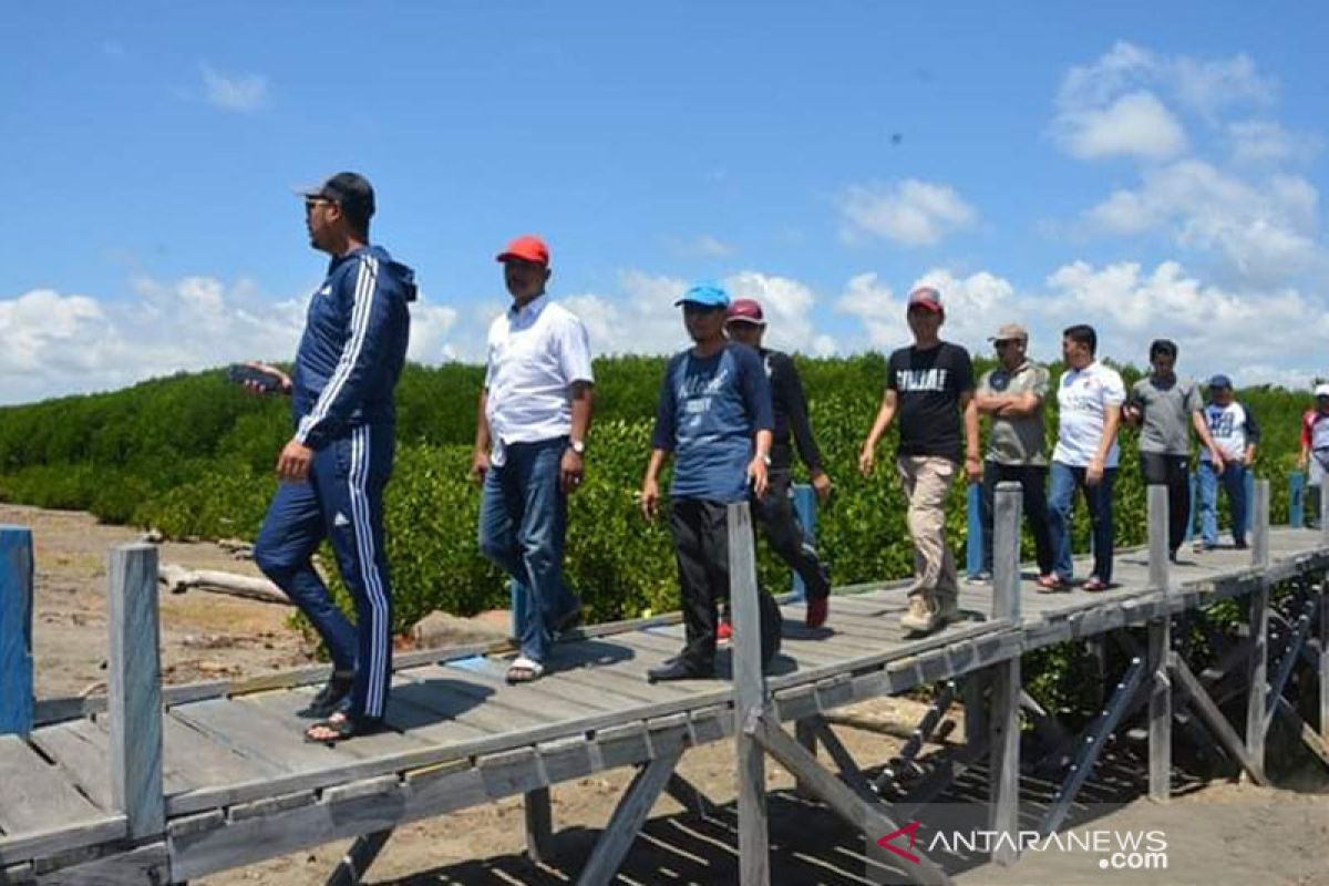 Pemkab Sinjai siap kembangkan potensi wisata Pantai Hubat