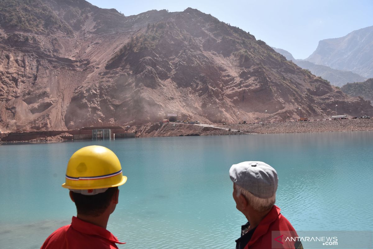 Tajikistan operasikan turbin kedua PLTA Rogun Senin ini