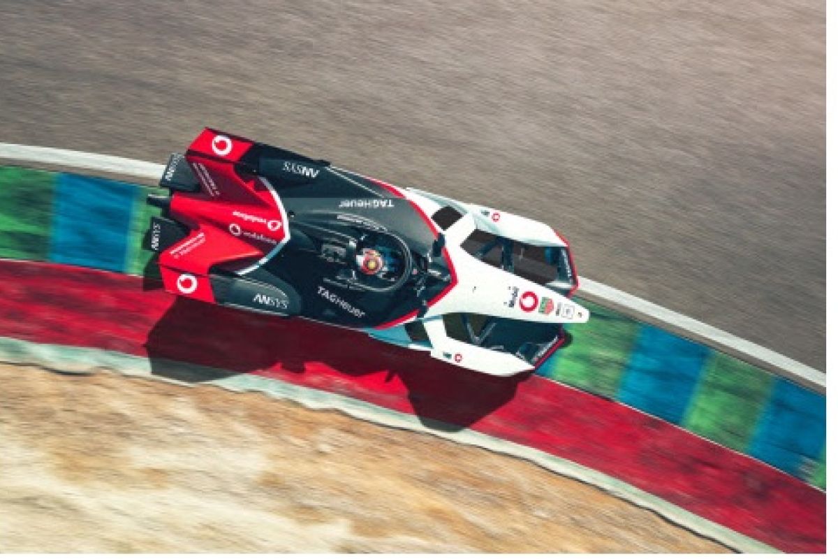 ExxonMobil and Porsche expand motorsports technology partnership Into Formula E