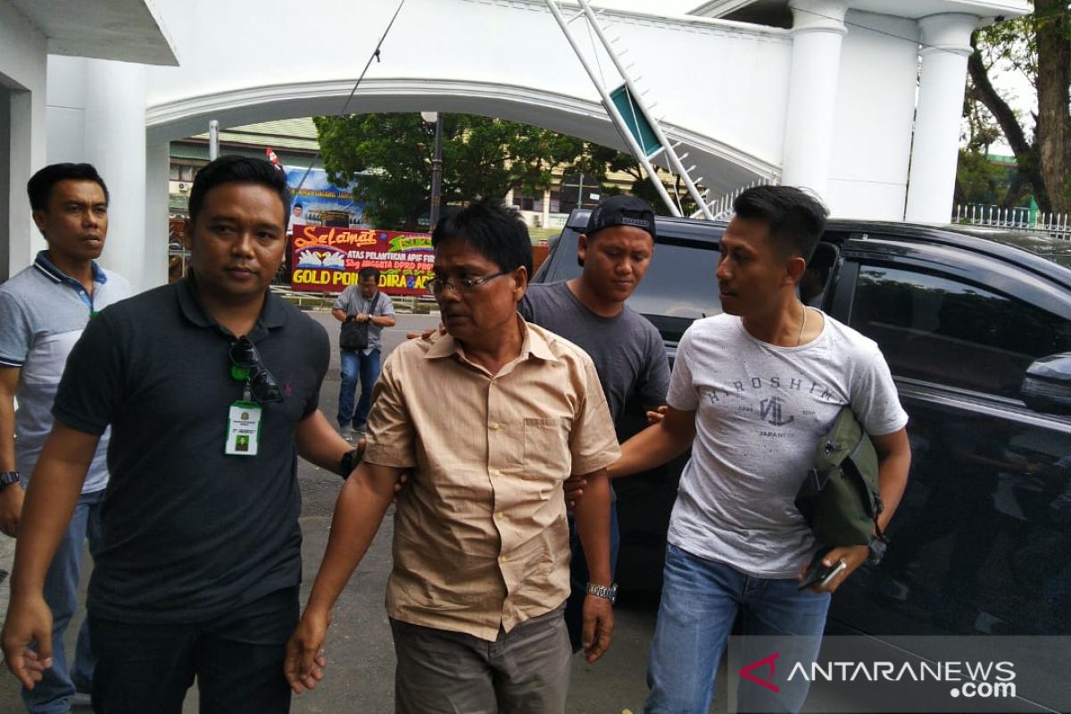 DPO Kejati jambi kasus rekrutmen CPNS ditangkap saat makan soto
