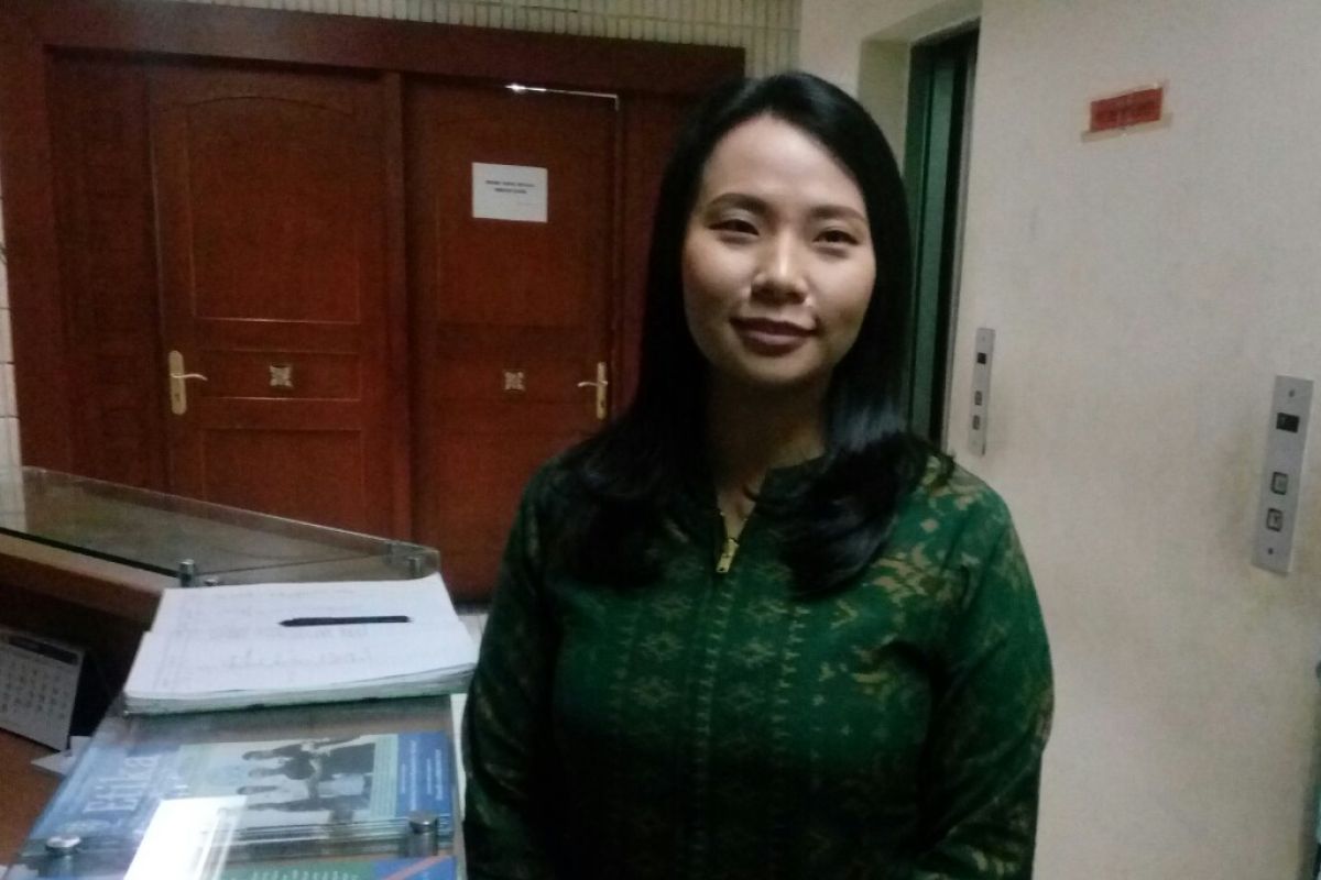 Livi Zheng adukan tiga media ke Dewan Pers