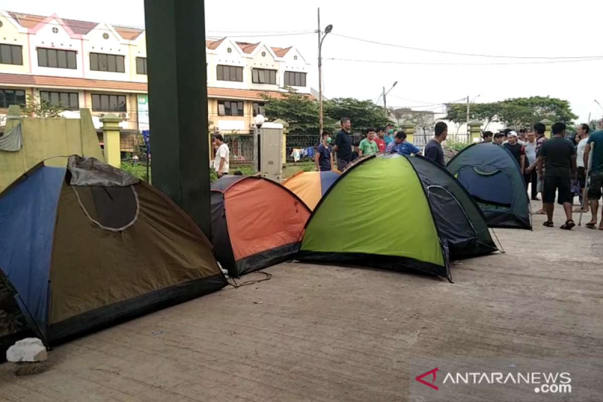 Kurangan uang, pencari suaka balik ke penampungan Kalideres