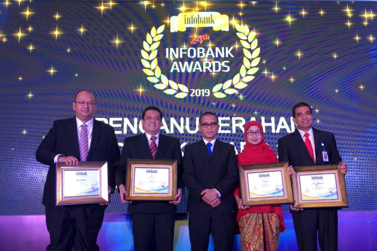 Bank Kalsel raih Infobank Award