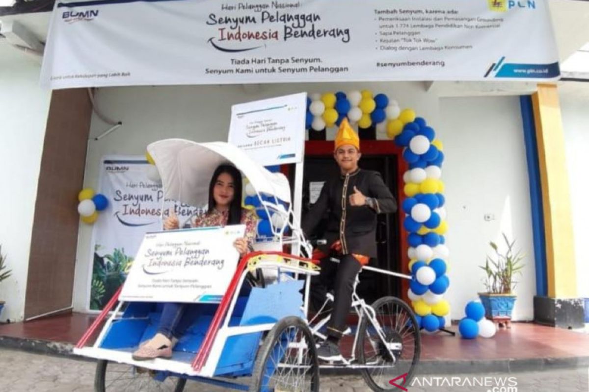 PT PLN Suluttenggo Hadirkan Becak Listrik