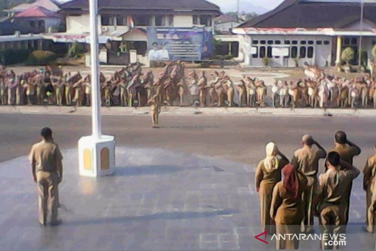 Wawako Pangkalpinang ingatkan pegawai kerja sesuai prosedur