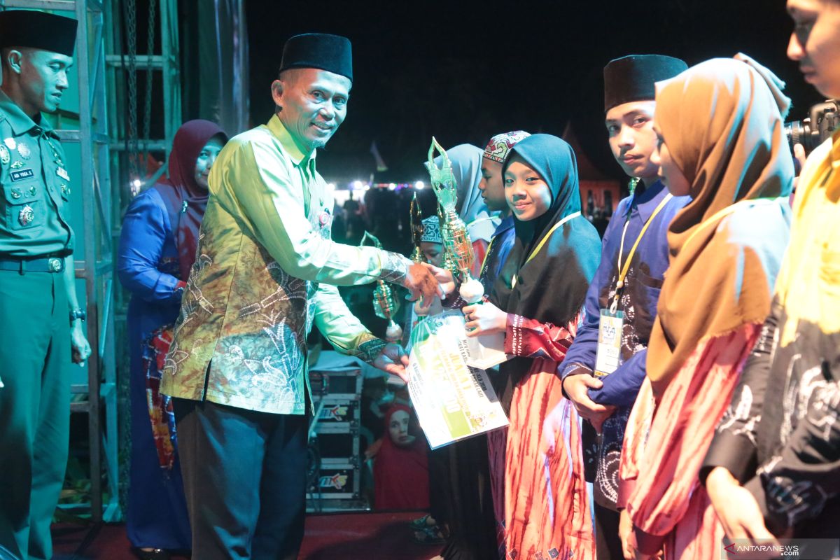 Kecamatan Pelaihari juara umum MTQN ke-42