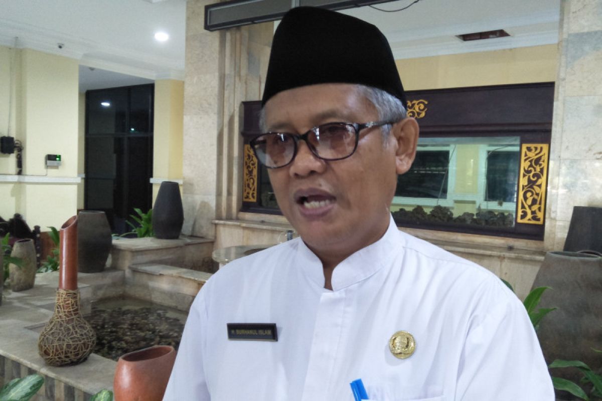 Asuransi haji meninggal Mataram sampai sekarang masih menunggu konfirmasi