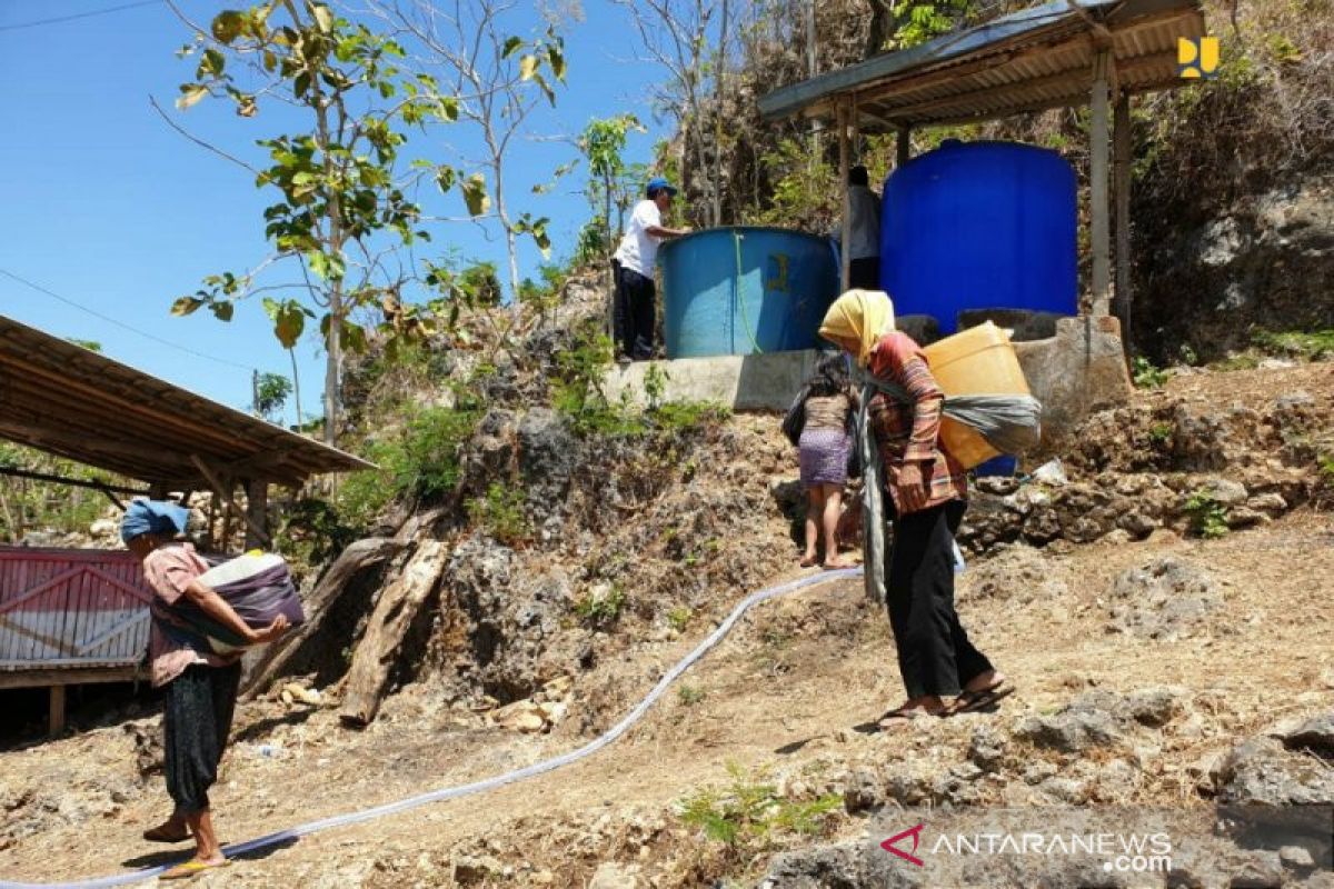 Kementerian PUPR salurkan air bersih di Gunung Kidul