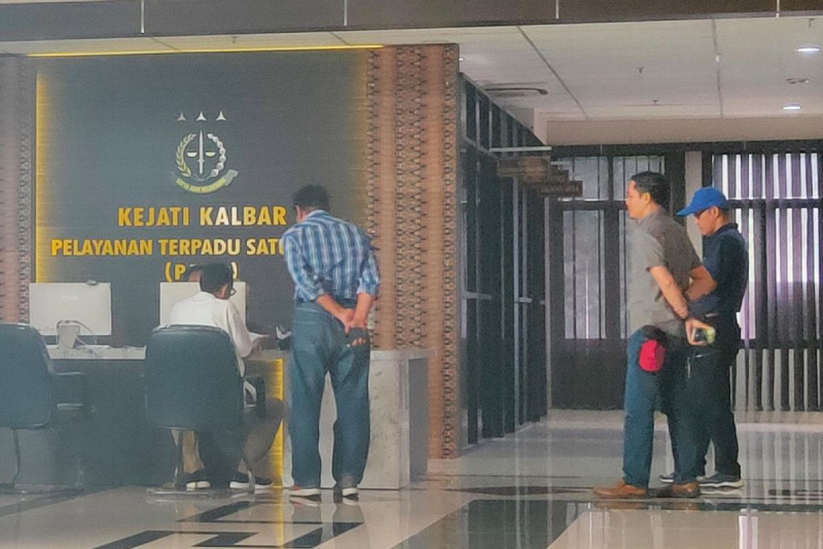 Kejati Kalbar tahan mantan Bupati Kapuas Hulu