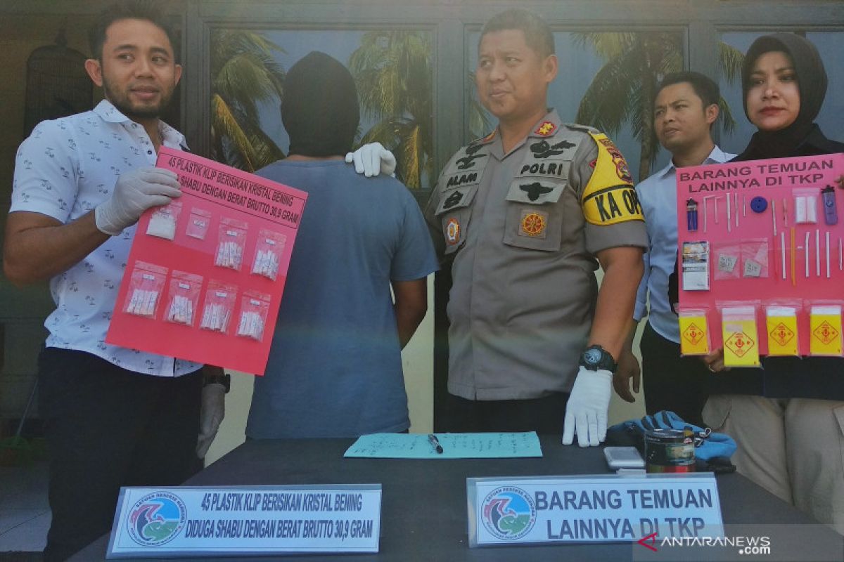 31 gram sabu dari seorang pengedar di Mataram diamankan polisi