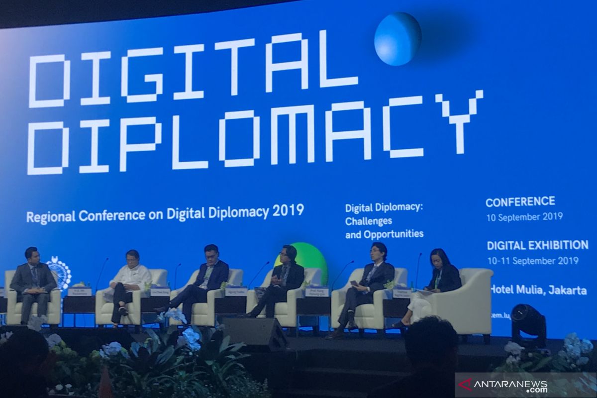 Media sosial kini jadi wadah diplomasi secara digital