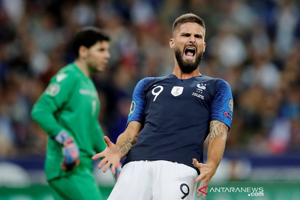 Nations League - Pelatin Prancis Deschamps desak Giroud tuntaskan persoalan demi timnas
