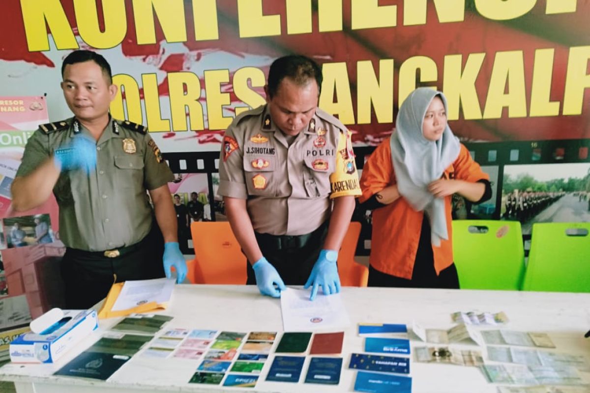 Polisi tahan IRT pencuri Rp1,7 miliar