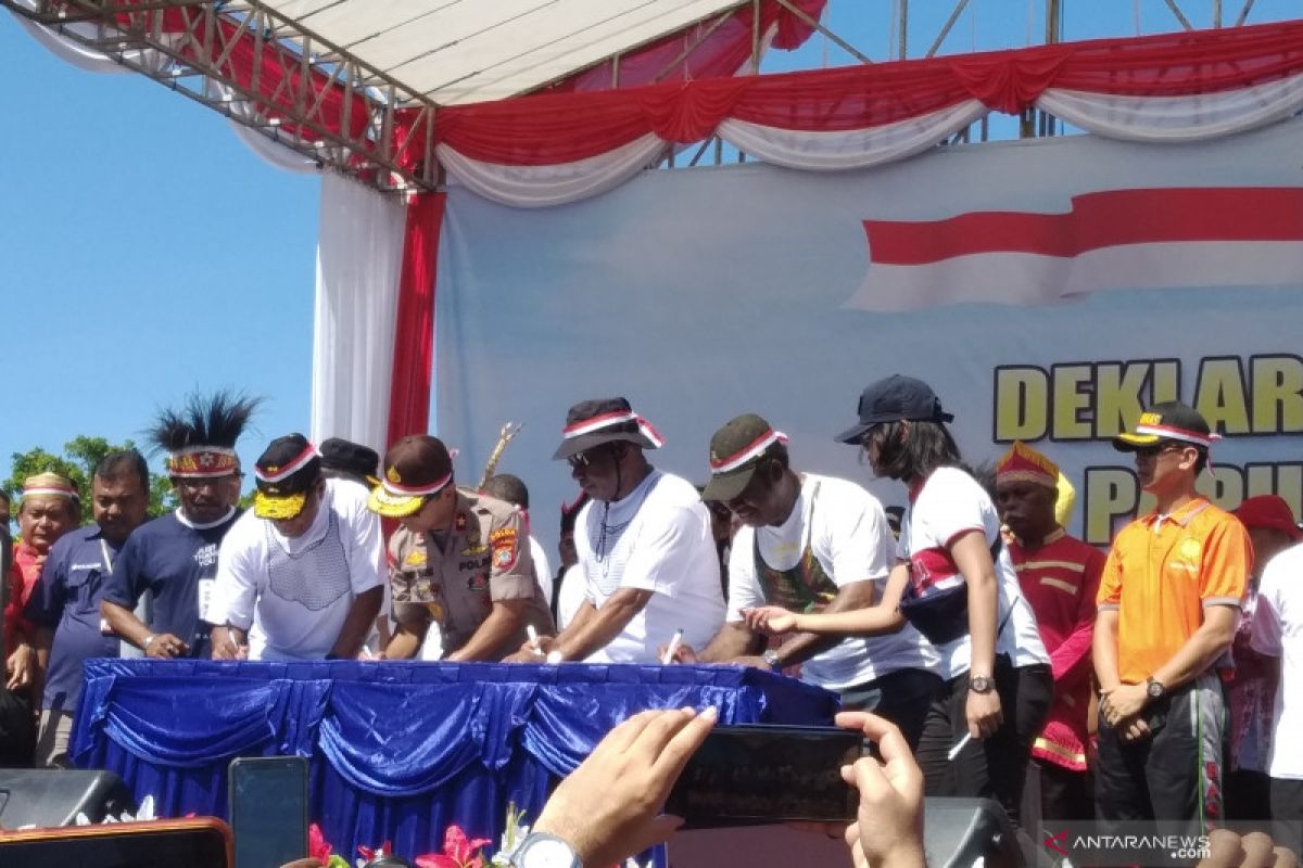 Warga Manokwari tanda tangan Deklarasi Damai