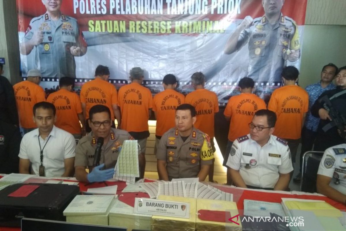 Polres Pelabuhan Tanjung Priok bongkar jaringan penjual materai palsu