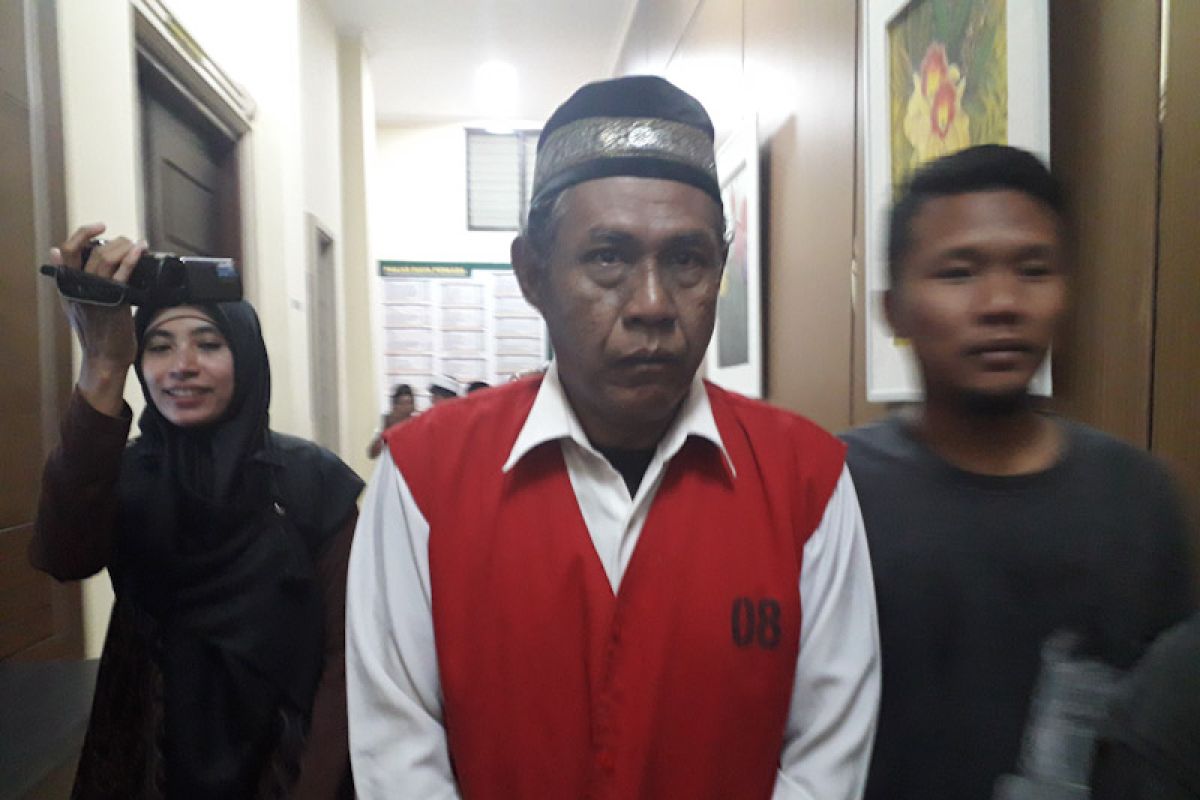 Terdakwa kepemilikan satu kg sabu dituntut 17 tahun penjara