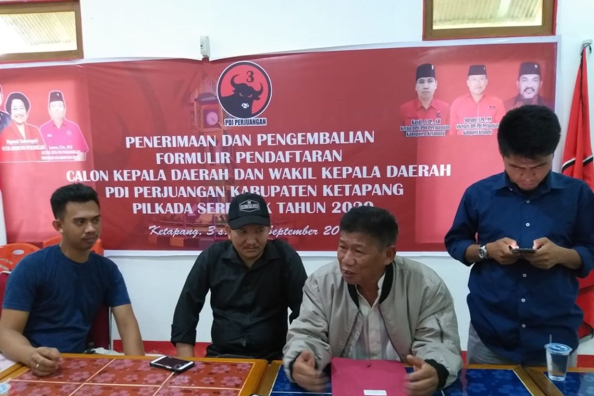 Yudo Sudarto ambil formulir pendaftaran Calon Bupati dan Wakil Bupati 2020