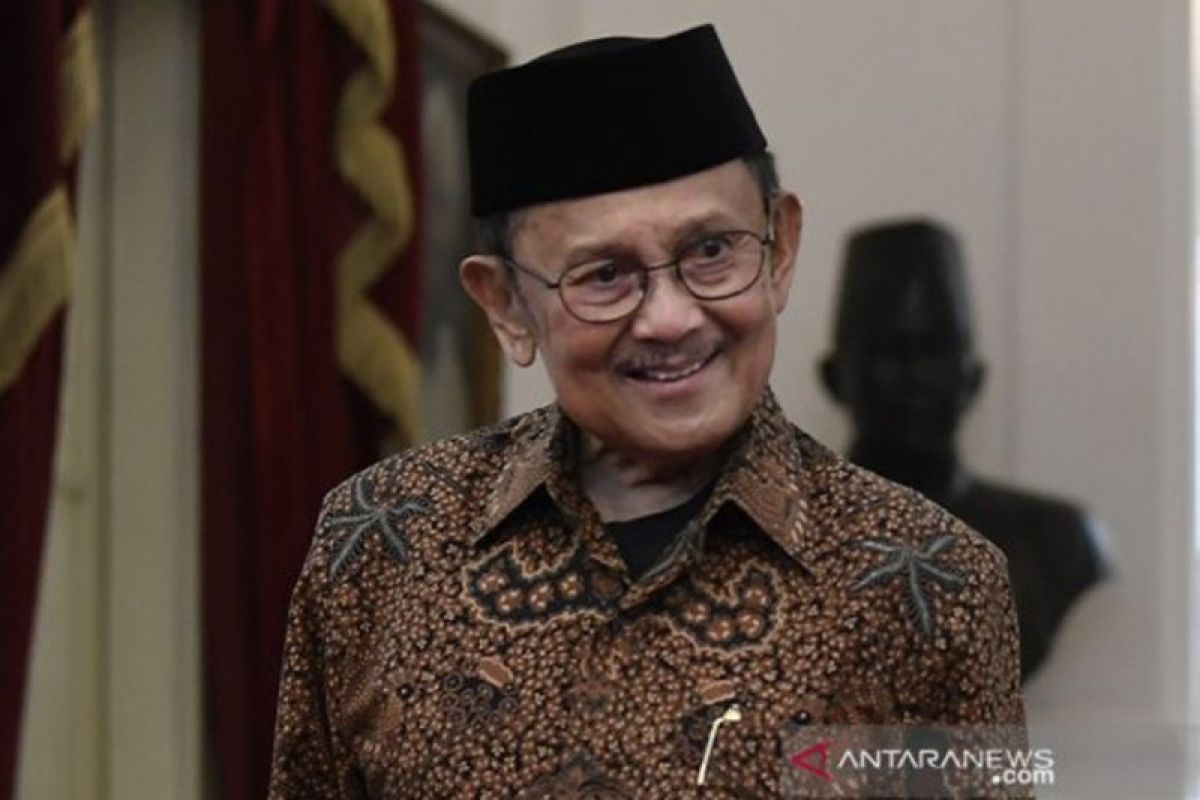 Masyarakat Bangka Belitung berduka wafatnya BJ Habibie