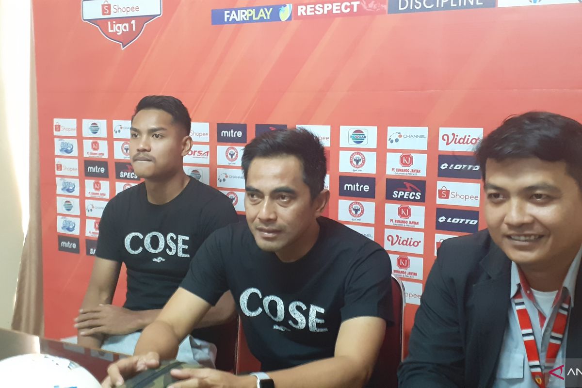 Pelatih PSS Sleman kritisi buruknya rumput Haji Agus Salim