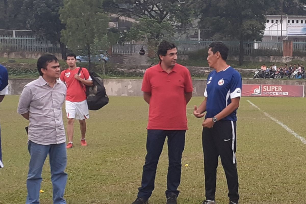 Semen Padang datangkan pelatih asal Portugal