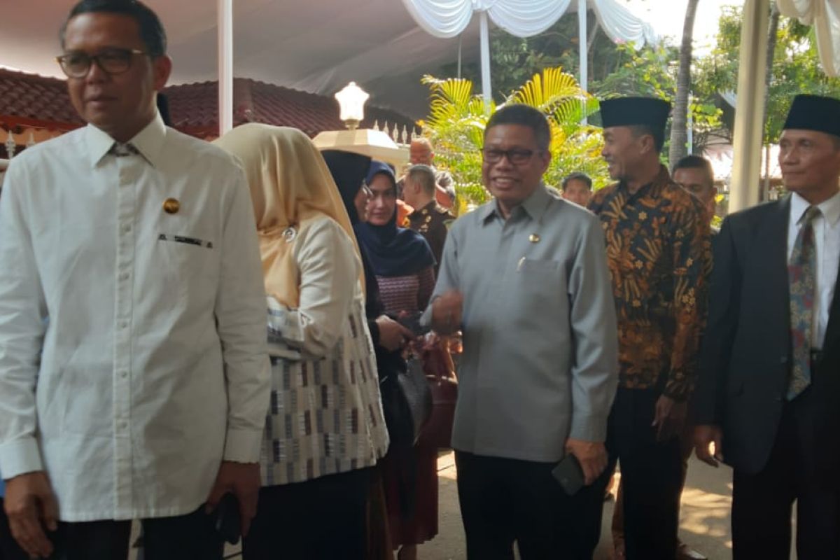 BJ Habibie wafat - Gubernur Sulsel melayat ke rumah duka almarhum B.J Habibie