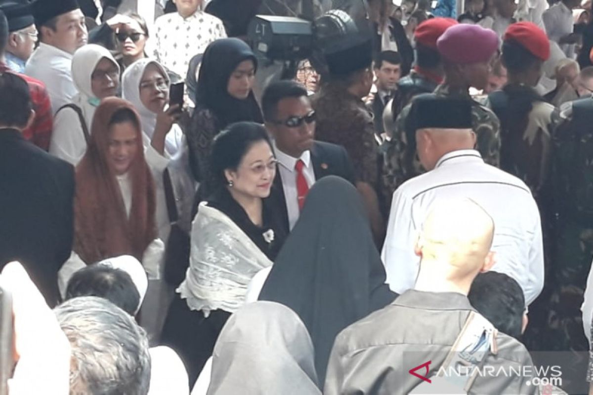 Pemakaman B.J. Habibie  dihadiri Megawati dan SBY