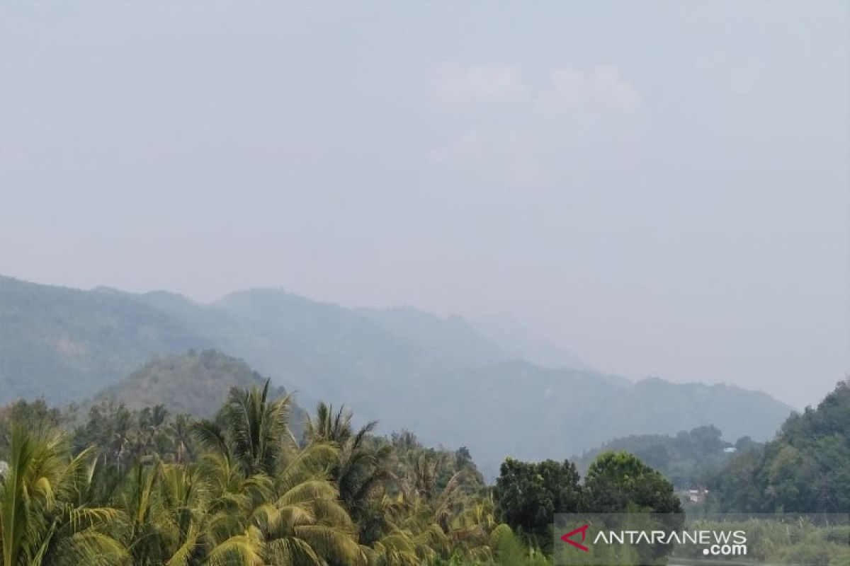 Kabut asap mulai selimuti Mandailing Natal