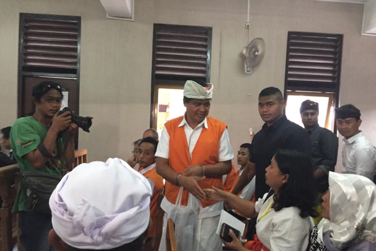 Mantan Wagub Bali jalani sidang perdana