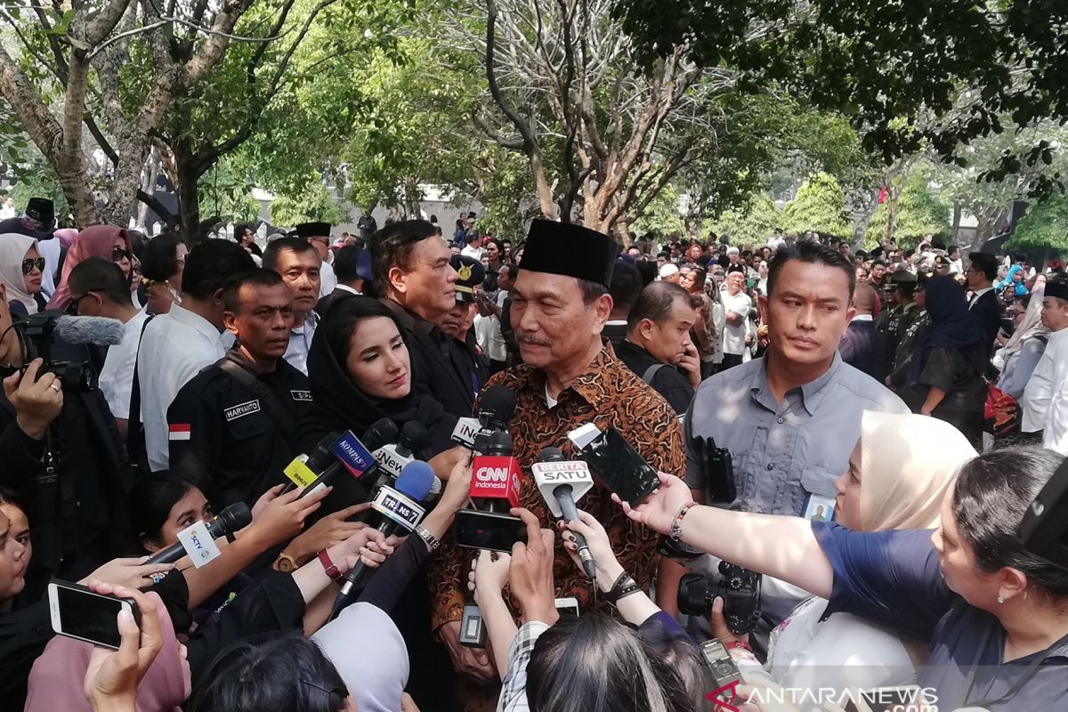 Luhut: BJ Habibie sosok demokrat sejati