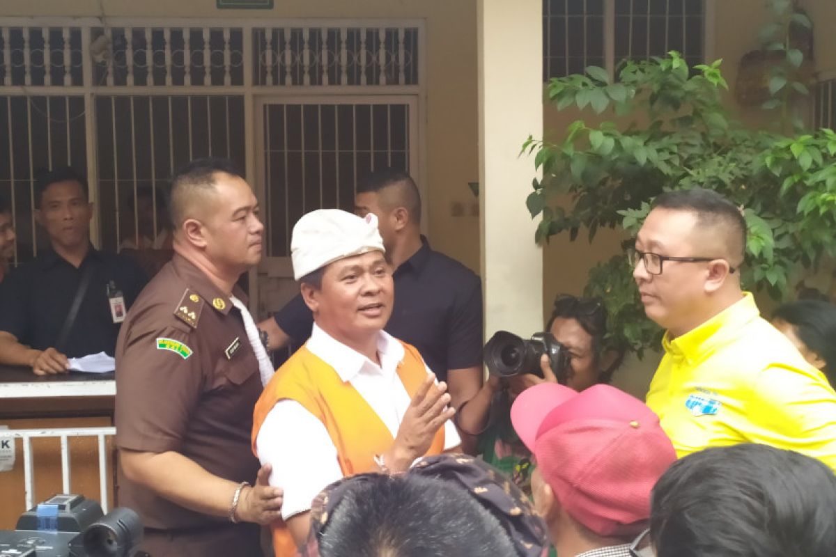 Mantan Wagub Bali didakwa terlibat tindak pidana pencucian uang