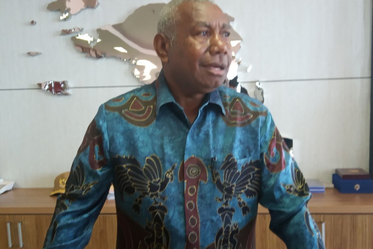 Gubernur tunggu kesiapan presiden bahas aspirasi warga Papua Barat