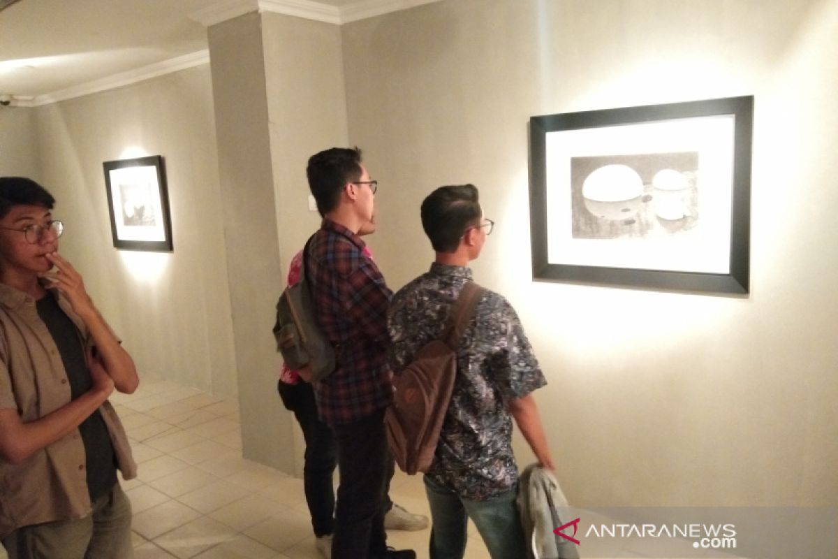 Pameran Abad Fotografi Yogyakarta menampilkan karya 14 perupa foto