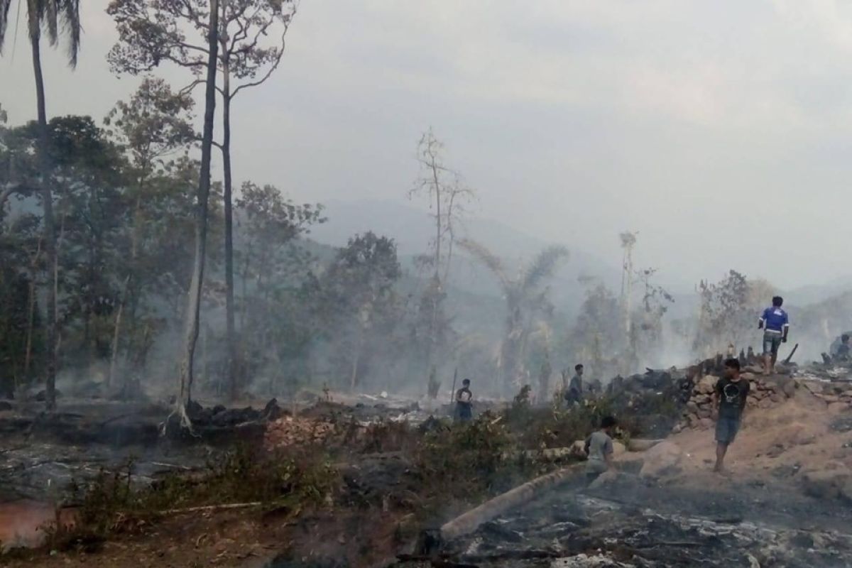 Kebakaran di Badui, 50 rumah rata dengan tanah dan puluhan warga mengungsi