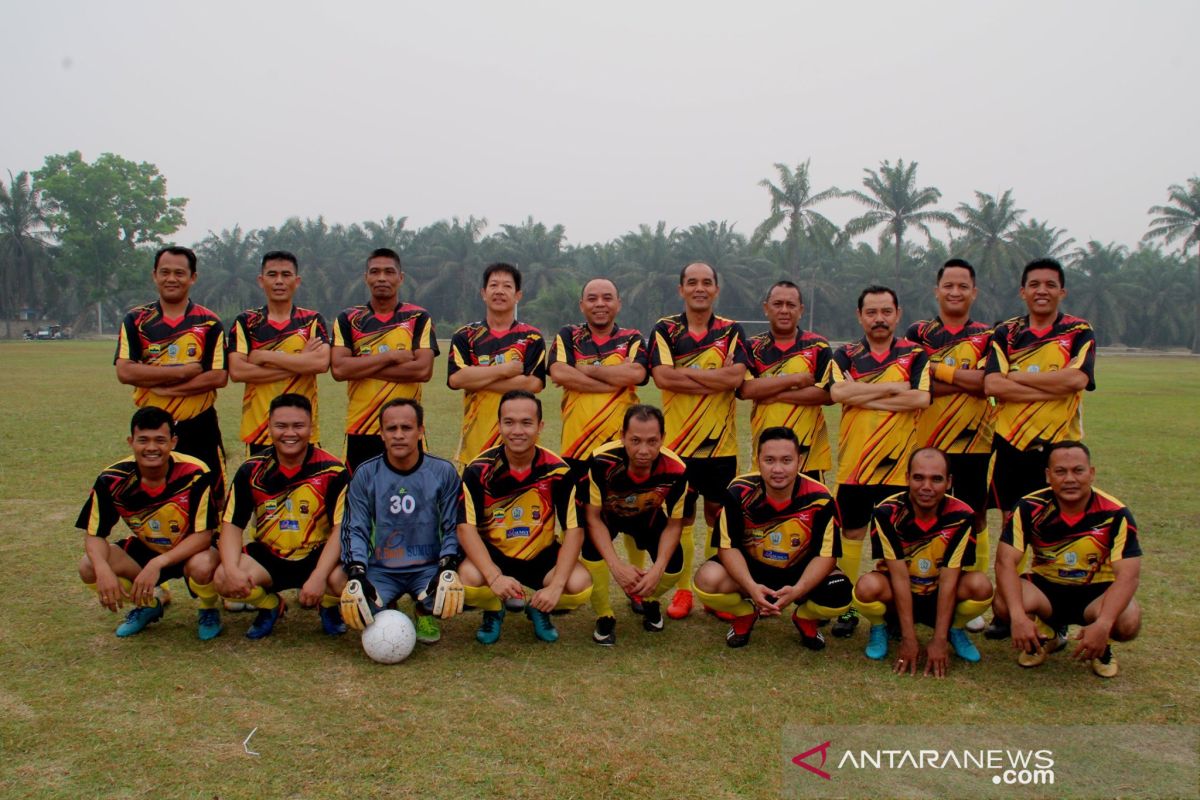 Laga persahabatan Kapolres, Pemkab Labuhanbatu Vs Kodim 0209/LB