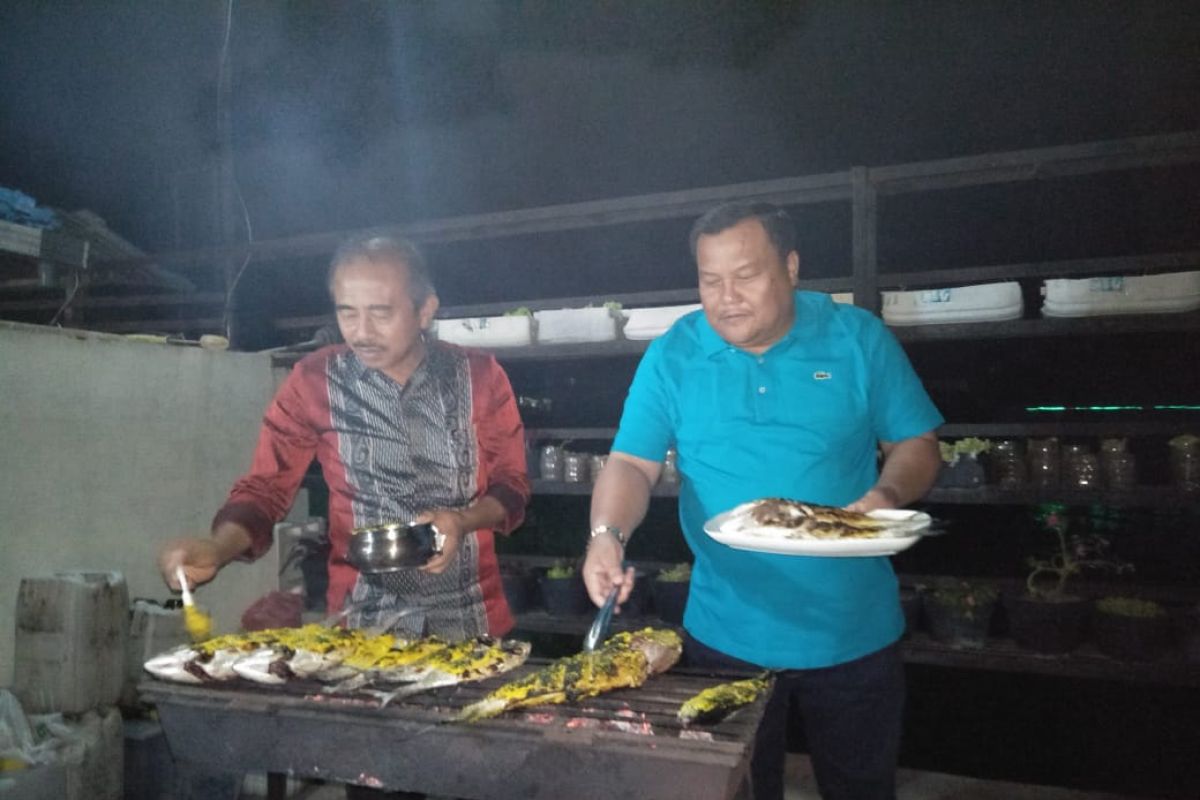Jalin keakraban dengan Pemkab Tobasa, wali kota promosi kuliner khas Sibolga