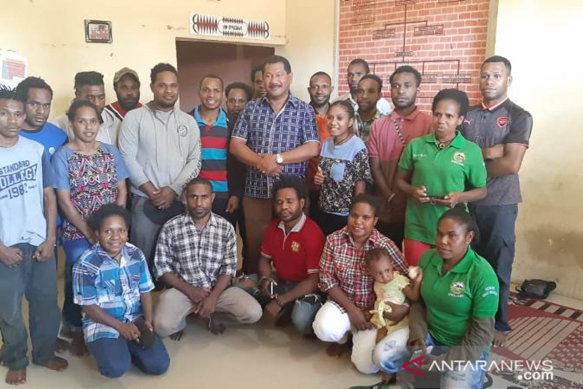 Bupati Jayawijaya minta mahasiswa Papua di Jakarta rampungkan kuliah