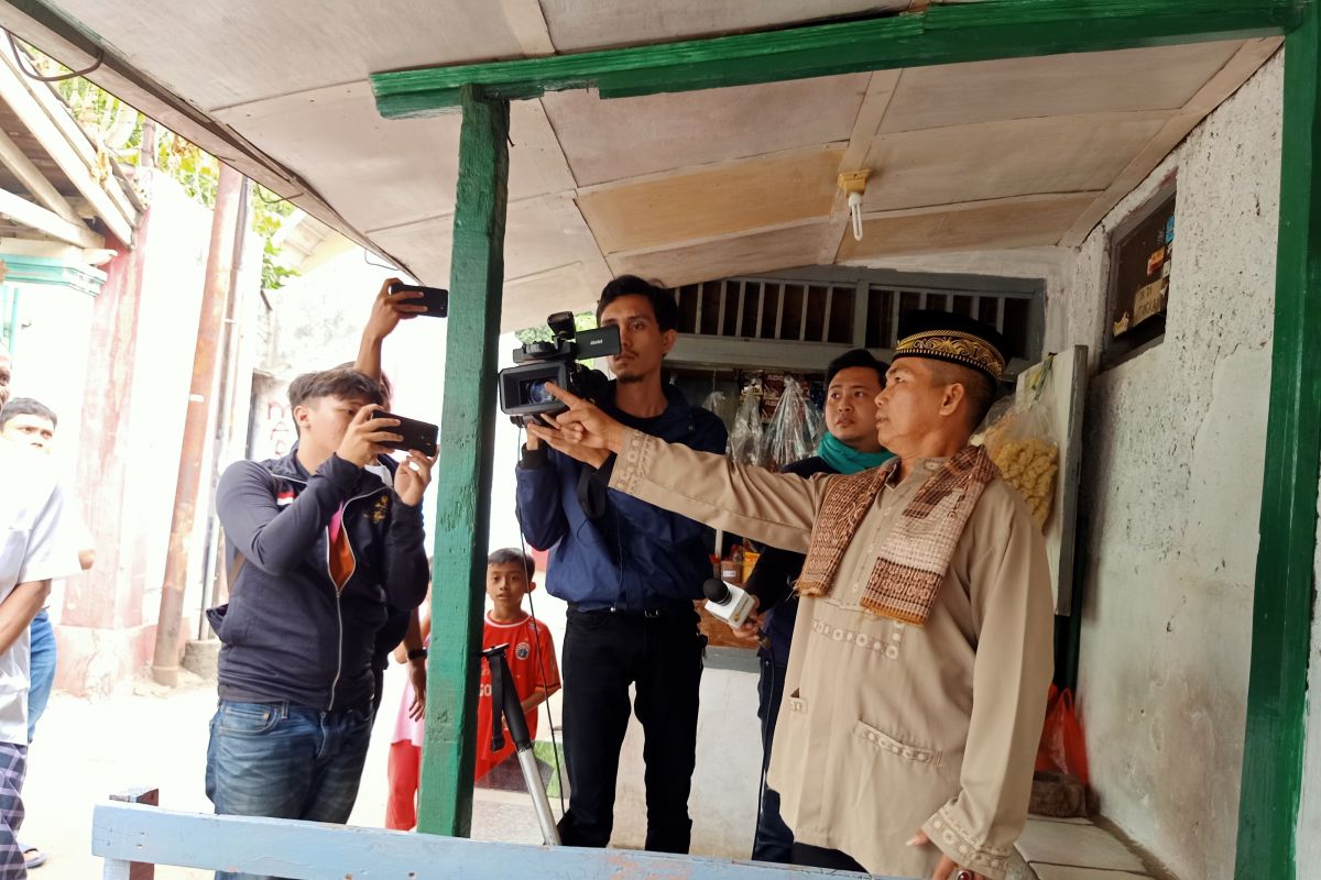 Pesanan rokok tidak ada, putra Elvy mengamuk di warung bawa pedang samurai