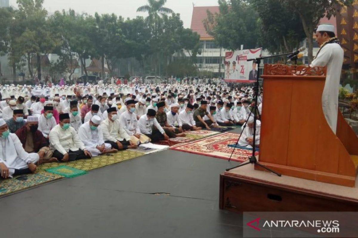 Warga mulai mengungsi, Pekanbaru menguning akibat kabut asap