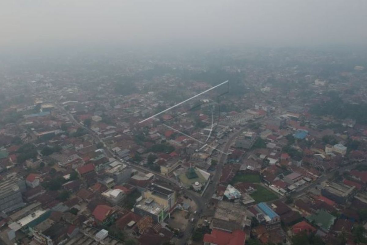 Komunitas JMO bagikan seribu masker kepada pengendara di Jambi