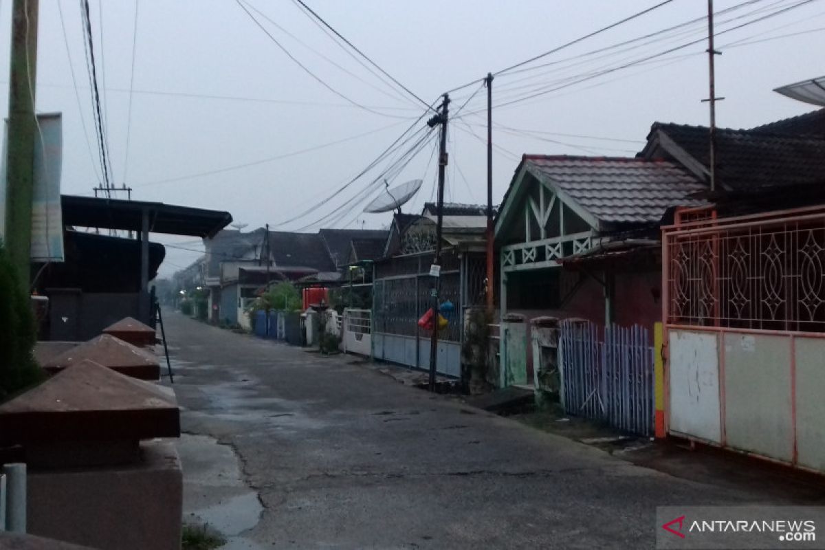 Karhutla Riau - Langit Pekanbaru agak cerah usai hujan Sabtu dinihari