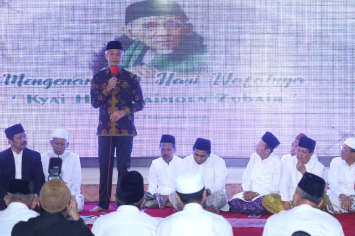 Doa bersama peringati 40 hari wafatnya Mbah Maimoen