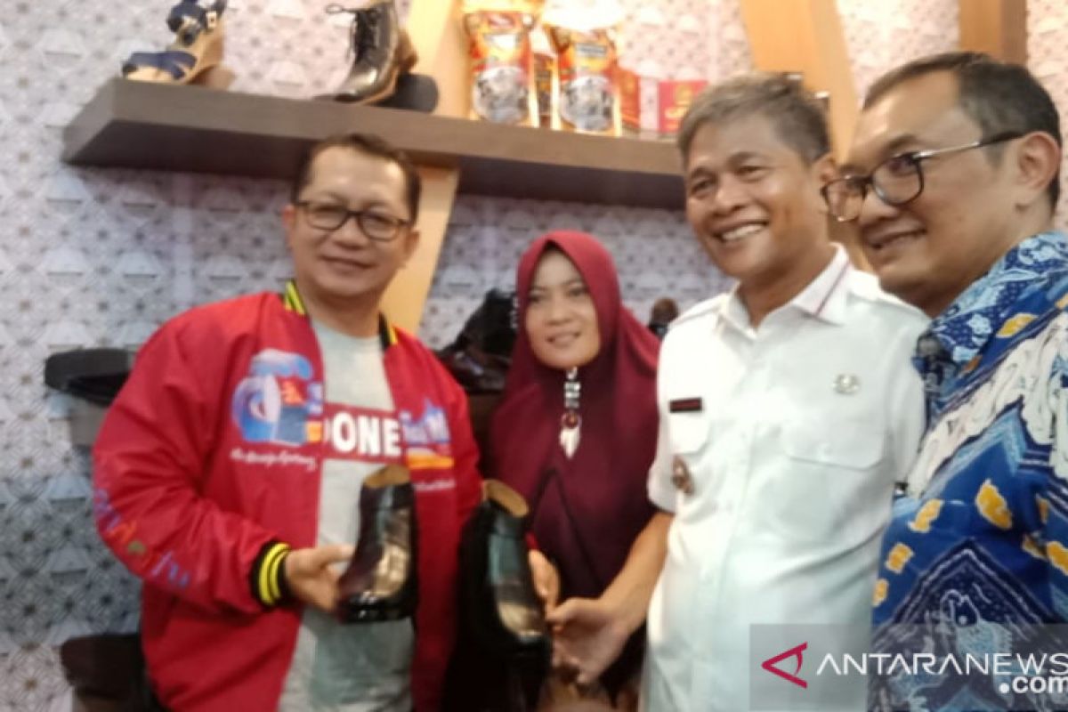 Produk UKM binaan Pertamina laris manis di "Sail Nias 2019"